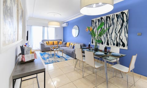 Game Room, TV and multimedia, Balcony/Terrace, Living room, Entertainment, Dinner, Drinks, air conditioner