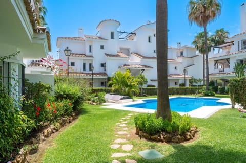 Garden, Pool view, Swimming pool