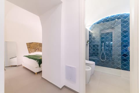 Toilet, Bed, Bathroom, Photo of the whole room, Bedroom