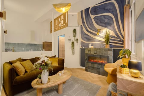 Living room, Seating area