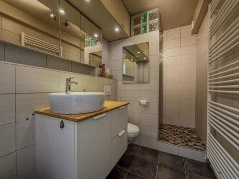 Appartement avec terrasse proche cathédrale Apartment in Chartres