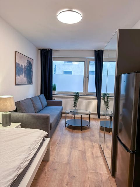 TV and multimedia, Living room, Photo of the whole room, Seating area, wardrobe