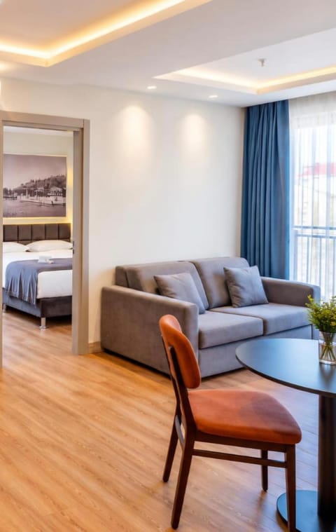 Living room, Seating area, Dining area, Bedroom