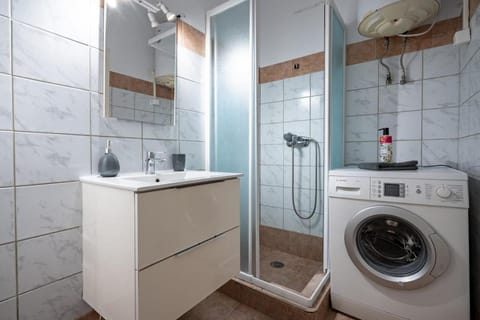 Petralona Hideaway - Comfort for 4 by ΜΡS Apartment in Athens