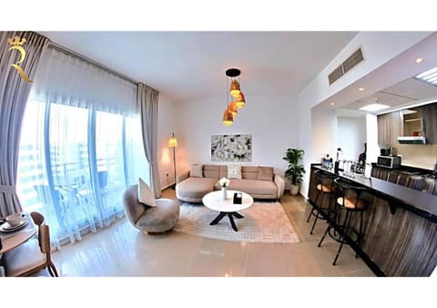 Living room, Seating area, kitchen