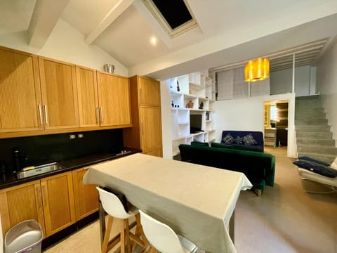 Living room, Dining area