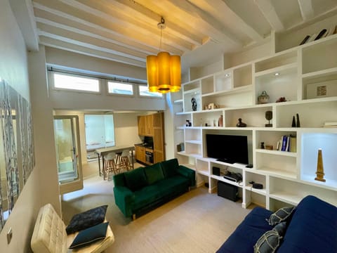 TV and multimedia, Living room