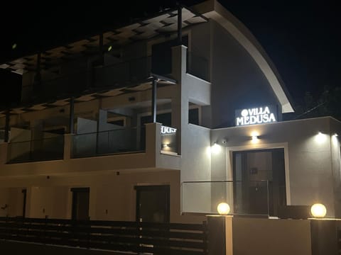Property building, Inner courtyard view