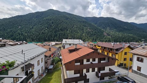 Lake view, Mountain view