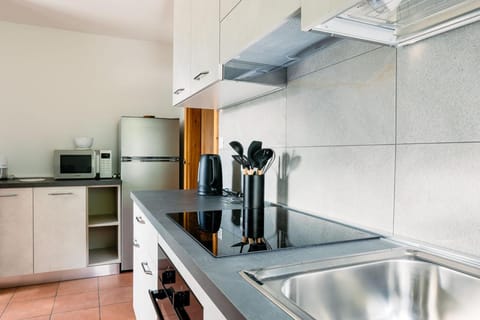 dishwasher, oven, stove