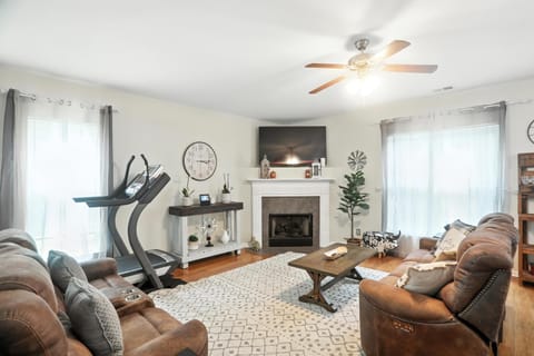 Lowcountry Luxury Near Palmetto Bluff home House in Bluffton