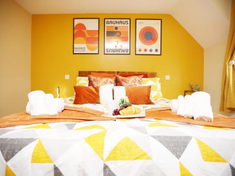 Bed, Bedroom