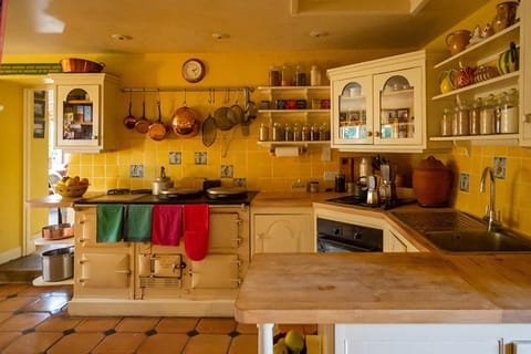 Clapton Manor Bed & Breakfast Bed and Breakfast in Bourton-on-the-Water