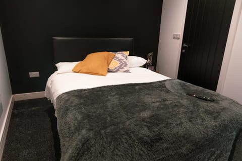 Credit Corner Studio Apartment in Stourbridge