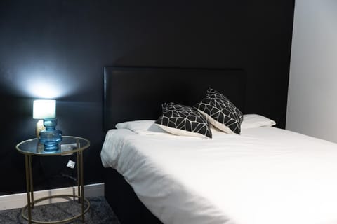 Credit Corner Studio Apartment in Stourbridge