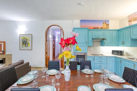 Bennys Seaside Escape Sliema Apartment in Saint Paul's Bay