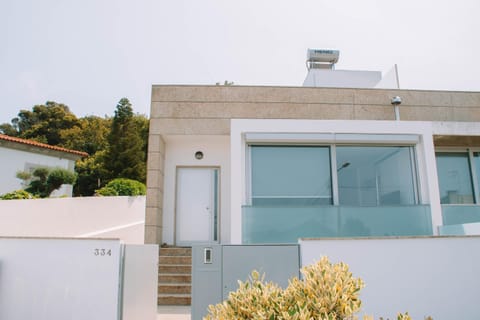 Just Like Home - Mainpeak Family House Villa in Viana do Castelo District, Portugal