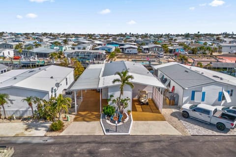 Property building, Bird's eye view