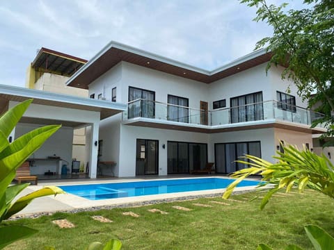Property building, Garden view, Swimming pool