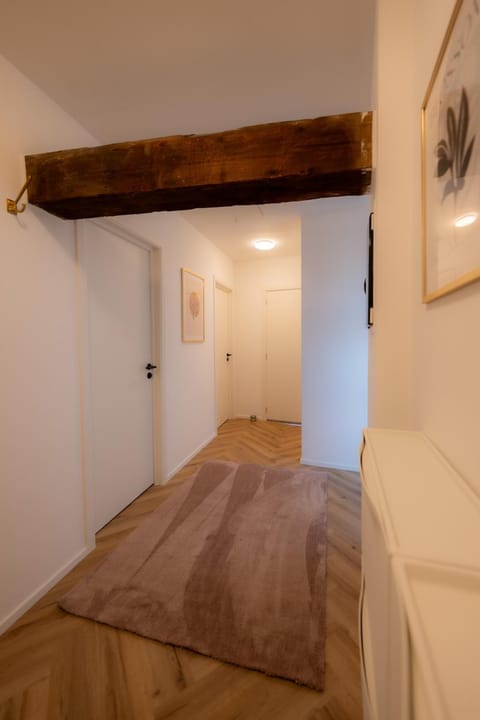 Charleroi Airport House 3 chambres & Parking Apartment in Charleroi