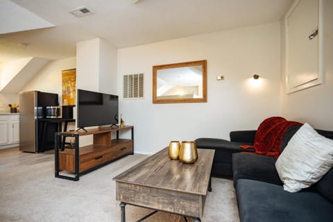 Communal lounge/ TV room, TV and multimedia, Living room
