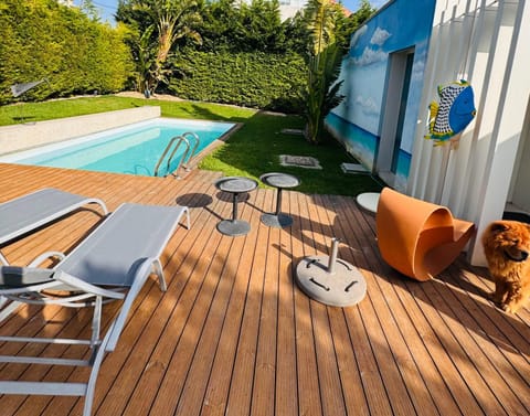 Property building, Swimming pool