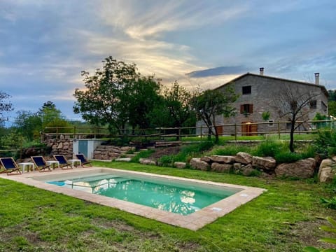 Property building, Natural landscape, Garden, Garden view, Pool view, Swimming pool, sunbed