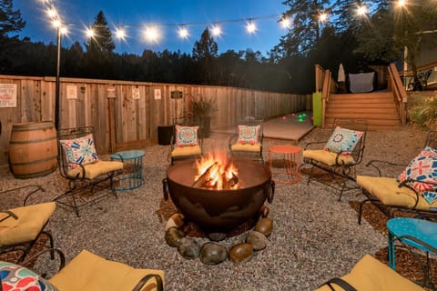 BBQ facilities, Seating area