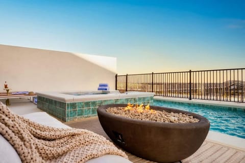 Whitecap - Beachfront Gem with Pool & Elevator House in Romar Beach