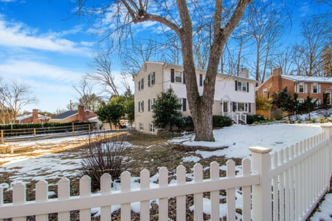 Garden, Quiet street view