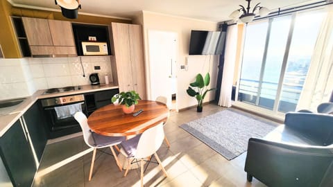 TV and multimedia, Living room, Dining area, Lake view, kitchen