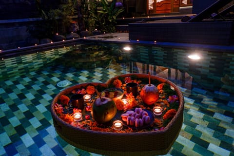 Night, Food and drinks, Food