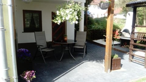 Property building, BBQ facilities, Garden, Balcony/Terrace