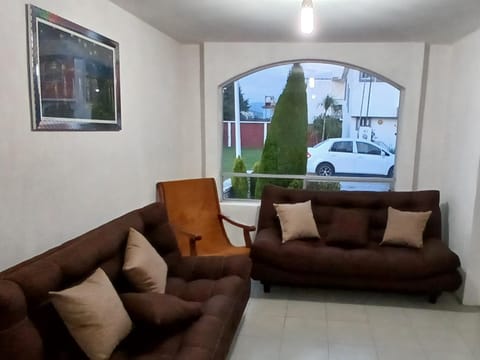 Casa de descanso, negocios, nin̈os, mascota, facturamos House in State of Mexico