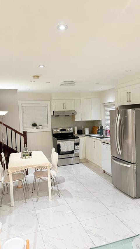 The Cozy Quad In the Heart of Vancouver Vacation rental in Vancouver