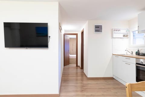 Quiet 7-hills Apartment in Thessaloniki