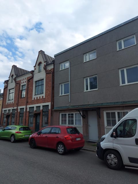 Property building, Day, Street view