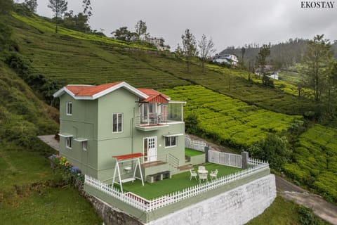 Property building, Spring, Garden, Garden view, Mountain view