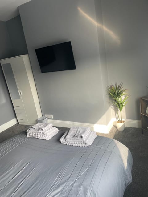 Affordable Luxury 4 Stunning apartment Sunderland close to City centre hospital Crown Works Studio and Nissan Apartment in Sunderland