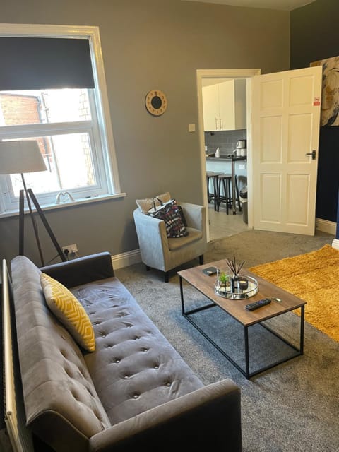 Affordable Luxury 4 Stunning apartment Sunderland close to City centre hospital Crown Works Studio and Nissan Apartment in Sunderland