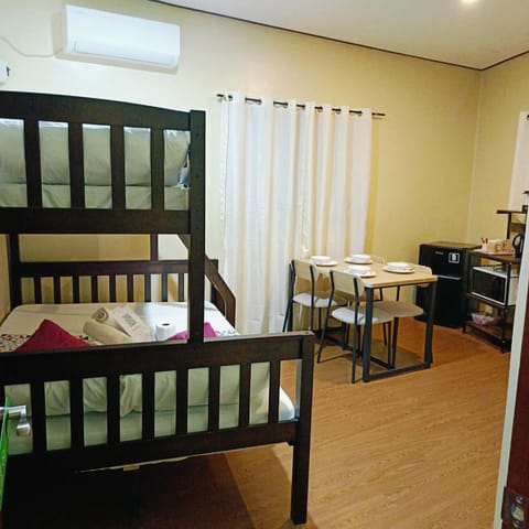 Kitchen or kitchenette, Photo of the whole room, Dining area, Bedroom