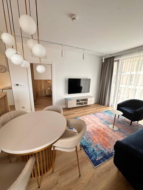 Communal lounge/ TV room, TV and multimedia, Living room