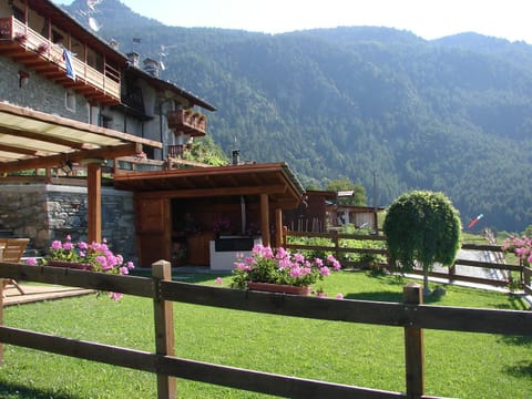 Property building, Day, Summer