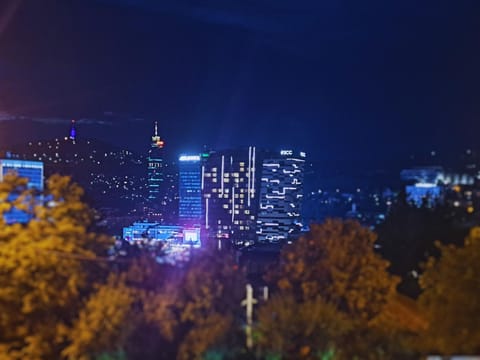 City view, Location
