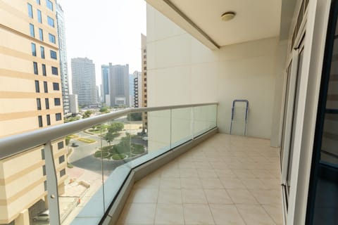 Rental Small Rooms for female guest in the heart of Dubai بنات فقط Vacation rental in Dubai