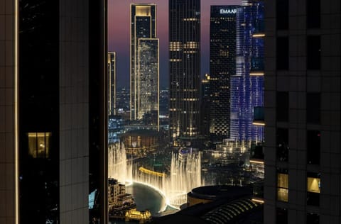 Night, View (from property/room), City view
