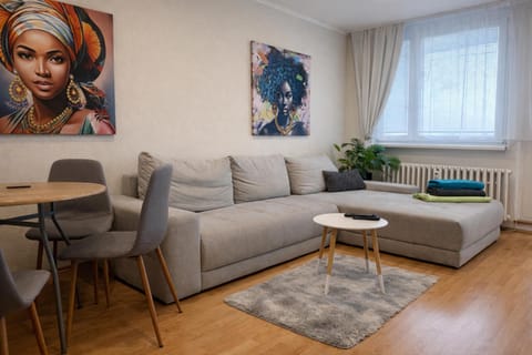 Living room, Photo of the whole room