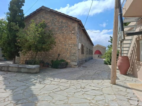 Karofillos homes-Oropedio Apartment in Lasithi