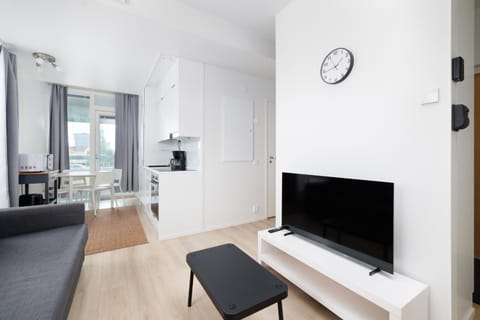 TV and multimedia, Kitchen or kitchenette, Living room, Seating area, Evening entertainment