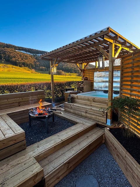BBQ facilities, Garden, Hot Tub, View (from property/room), Balcony/Terrace